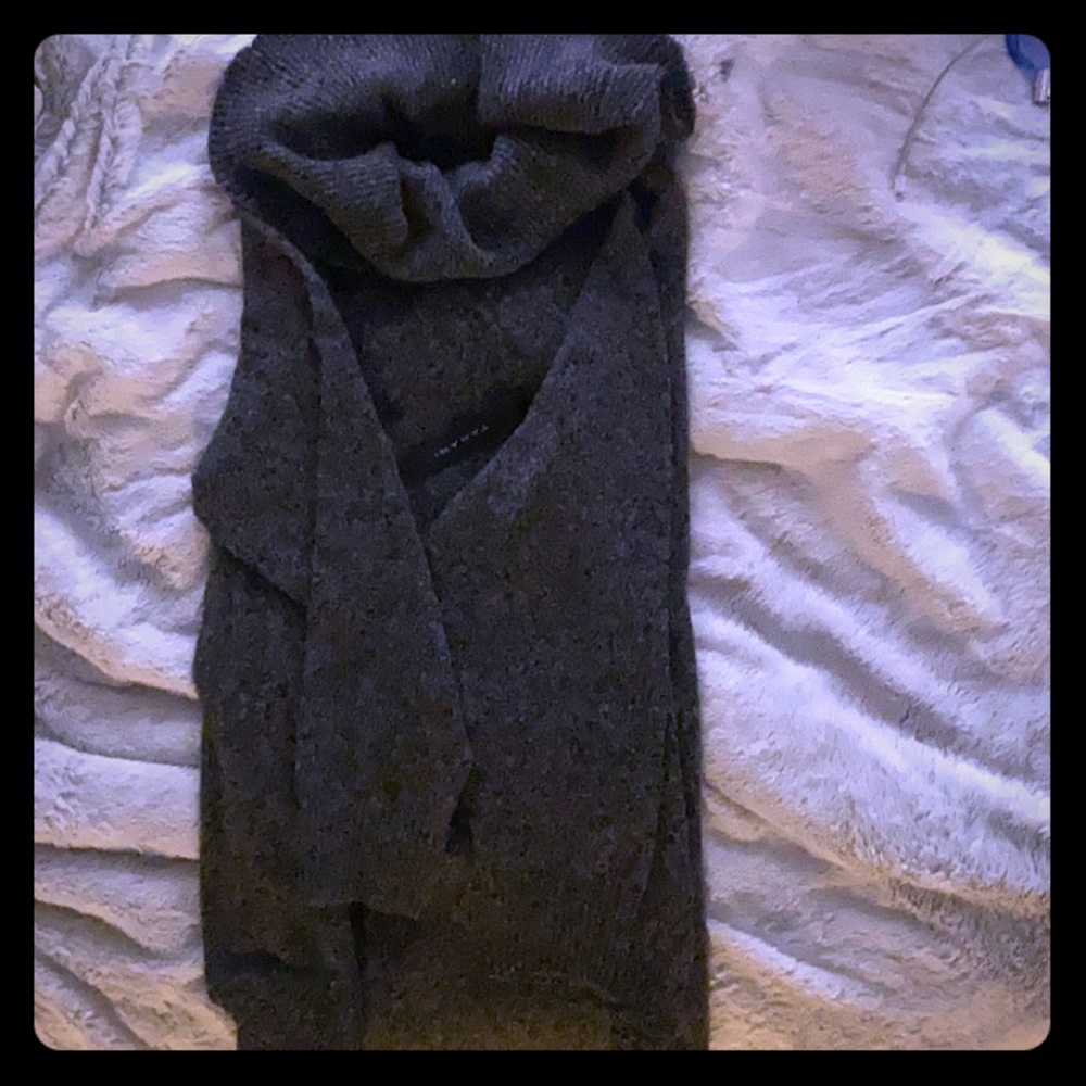 NWT TAHARI M SWEATER GREY AND BLAXK HEATHERED